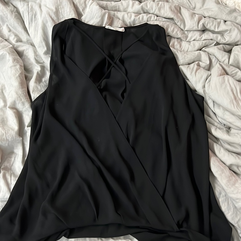 ⏩ Black Tank Top